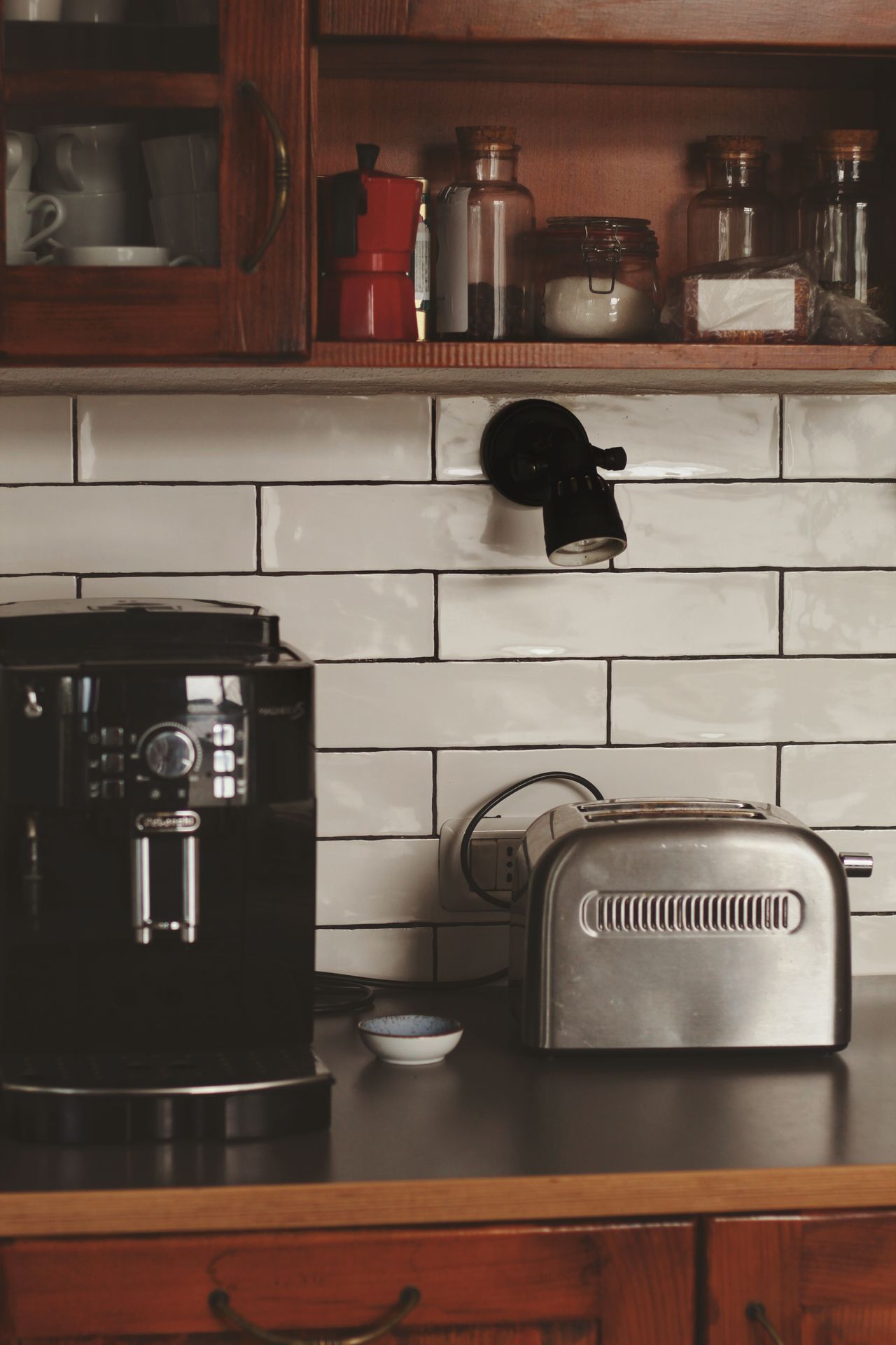 Gastrova kitchen appliance scene